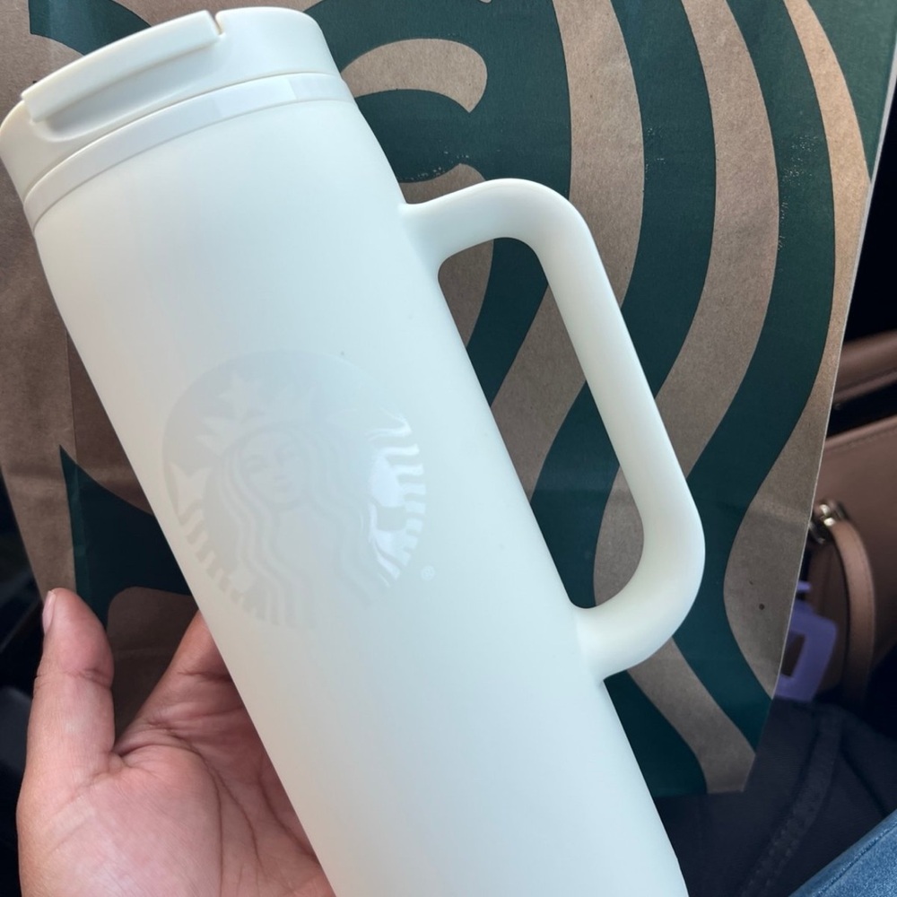 Starbucks Cream Travel Mug with Handle fall 2025
